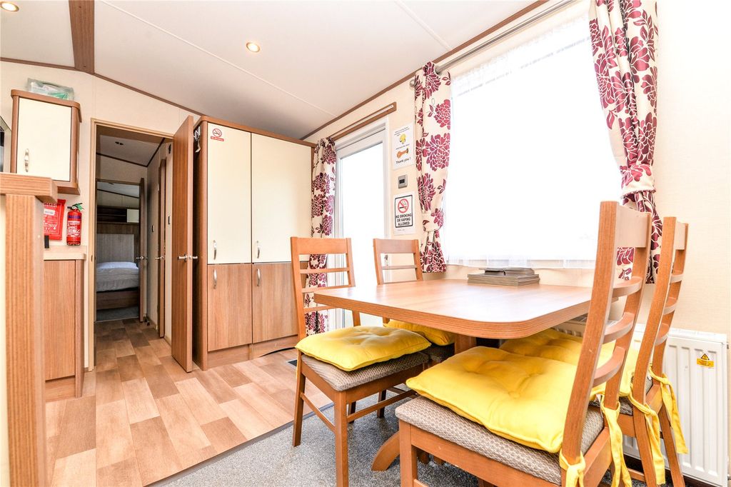 Property photo 3 of 16 Picture No. 03