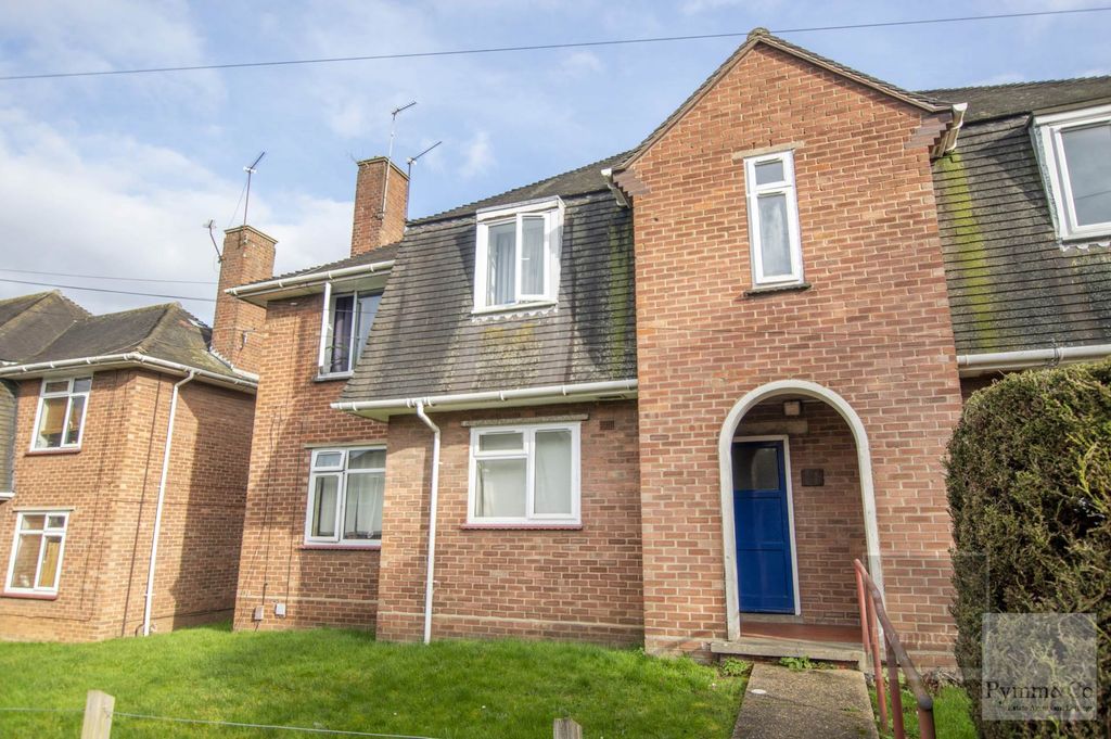 Property photo 1 of 8