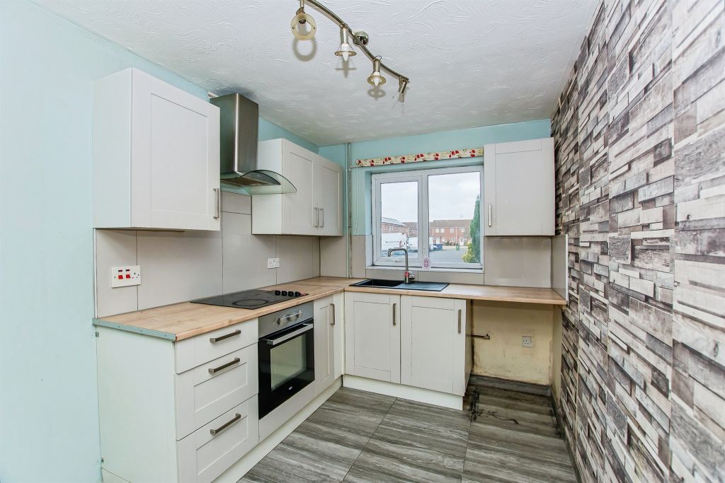 Property photo 2 of 16