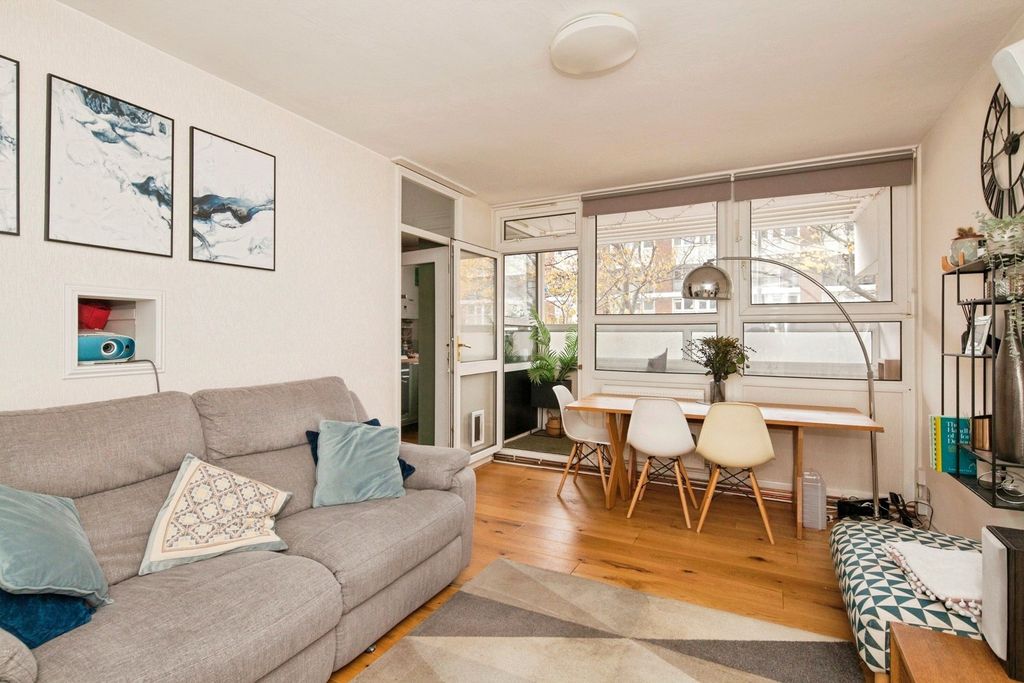 Property photo 3 of 17 Picture No. 22