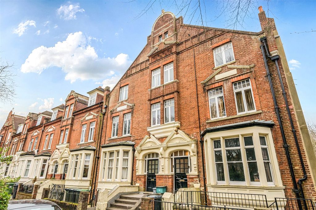 Property photo 1 of 16 Picture No. 05