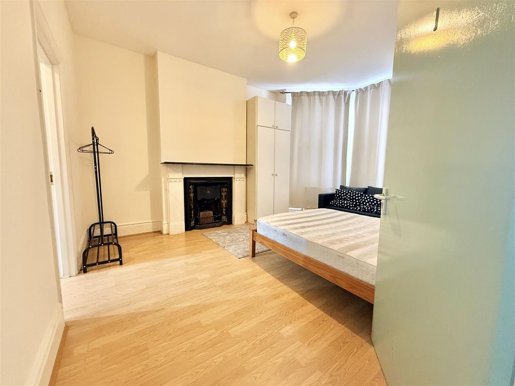 Property photo 2 of 8 Img_9596.Jpeg