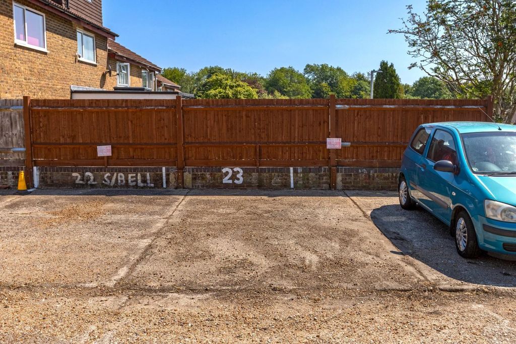 Property photo 2 of 17 Sheepbell Close_16.Jpg