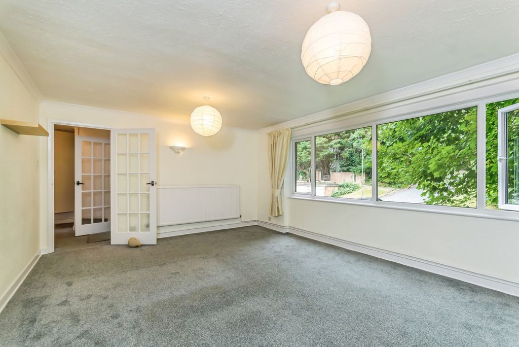 Property photo 2 of 18 Photo
