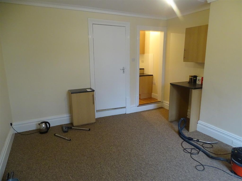 Property photo 1 of 3