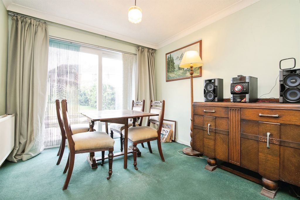 Property photo 3 of 19