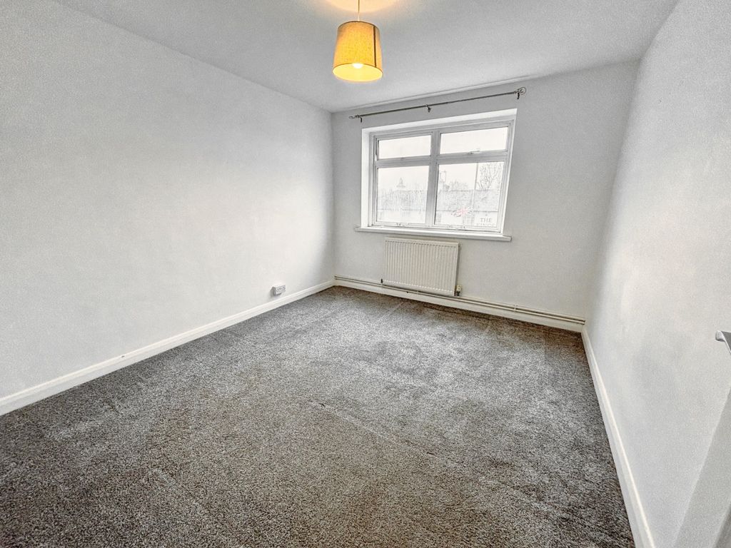 Property photo 3 of 7 Picture No. 15