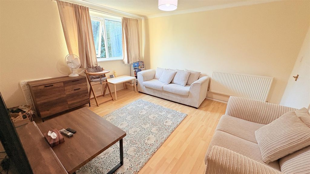 Property photo 3 of 10 Img_1818.Jpg