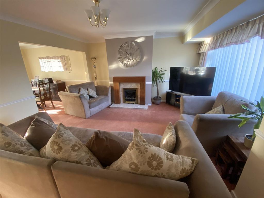 Property photo 2 of 13 Img_5977.Jpeg