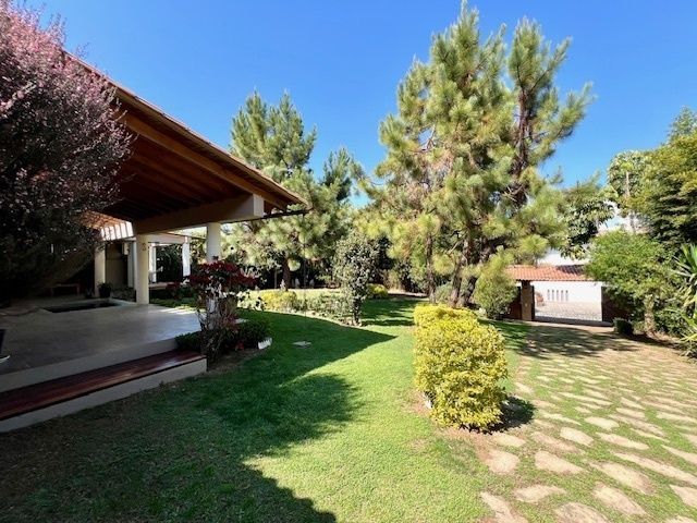 Property photo 3 of 35