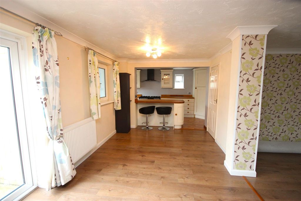 Property photo 3 of 11 Img_1406.Jpg