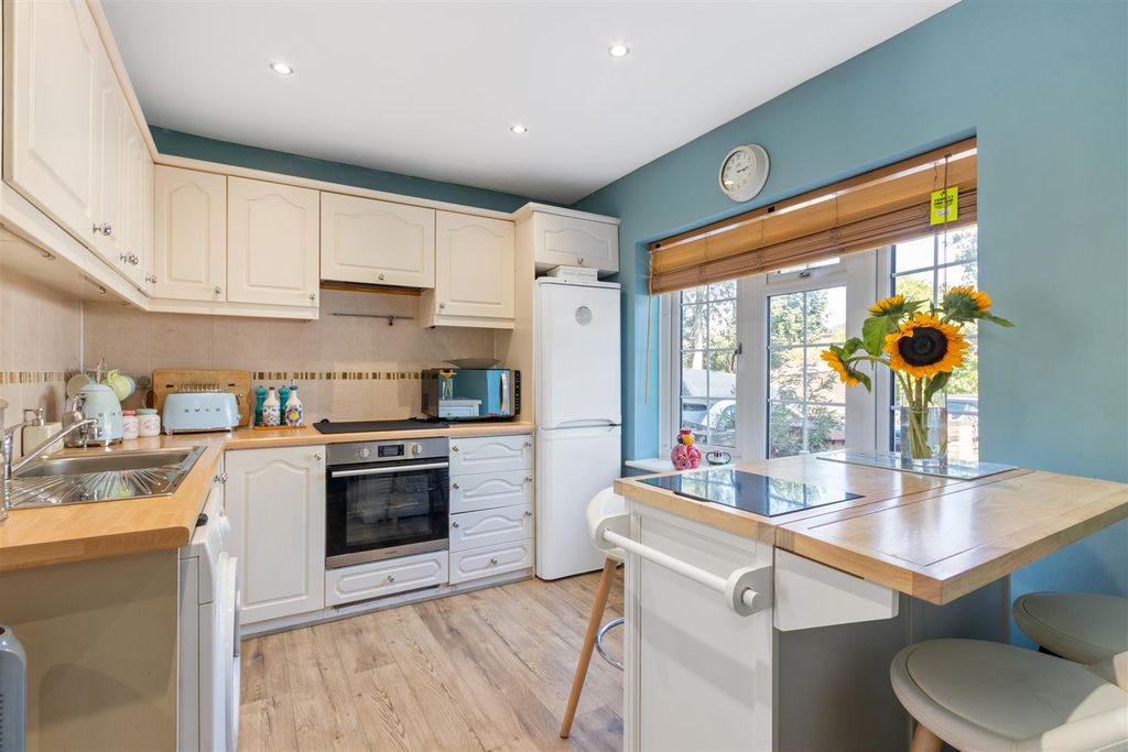 Property photo 3 of 12 Langdon Road.