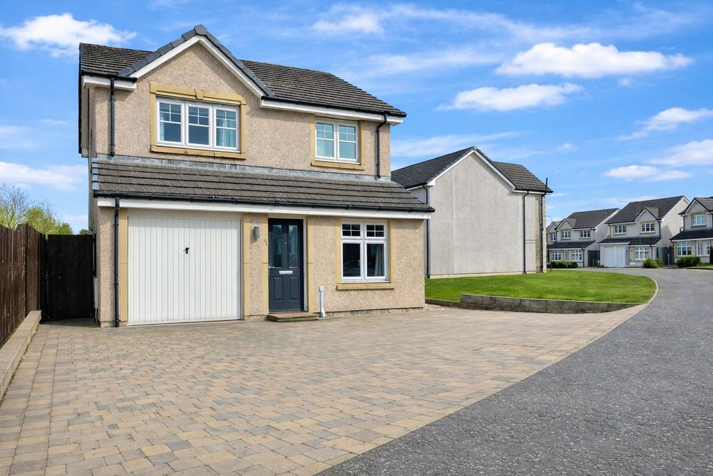 Property photo 1 of 30