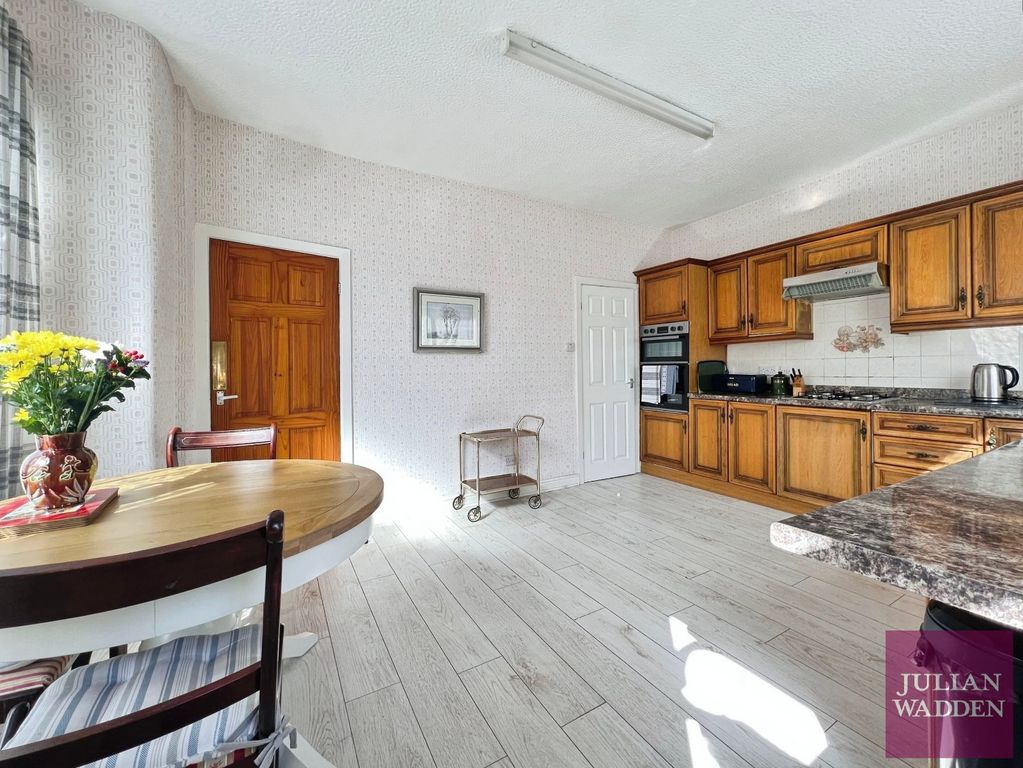 Property photo 3 of 13 Picture 3