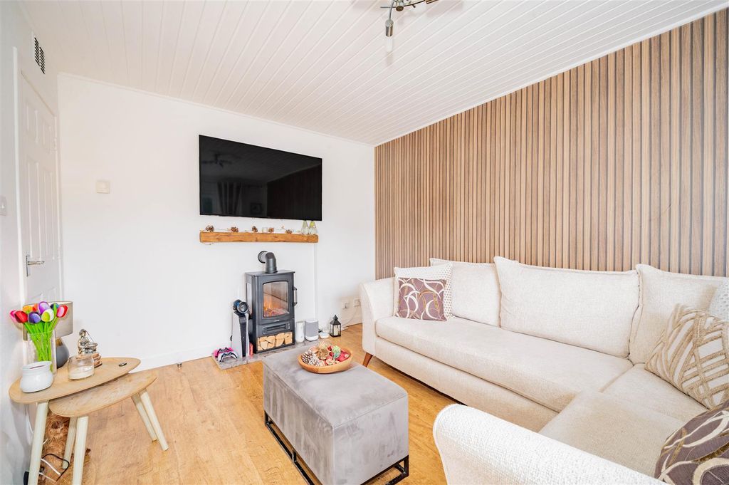 Property photo 3 of 15 2 Sanderson Place Newbigging-4.Jpg