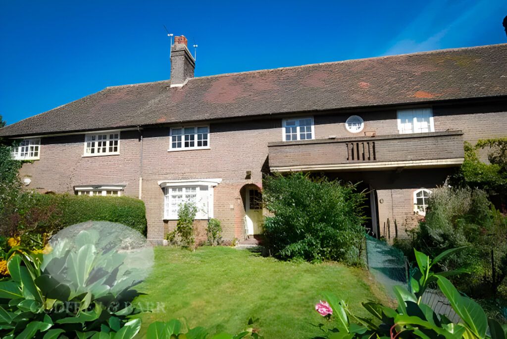 Property photo 1 of 7