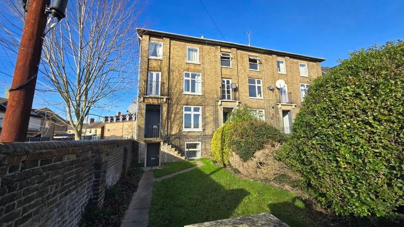 Property photo 1 of 10 Photo 10