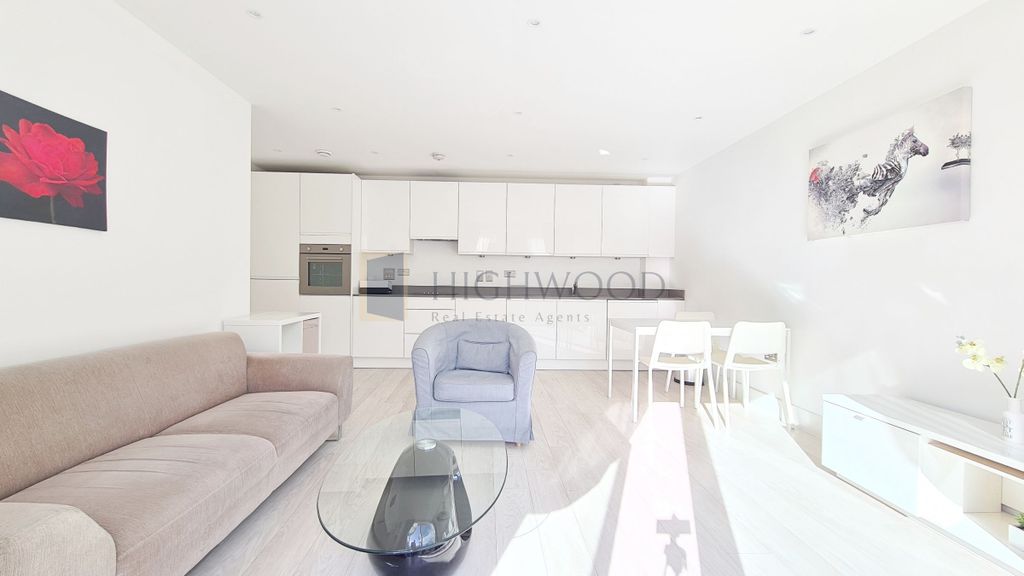 Property photo 3 of 12