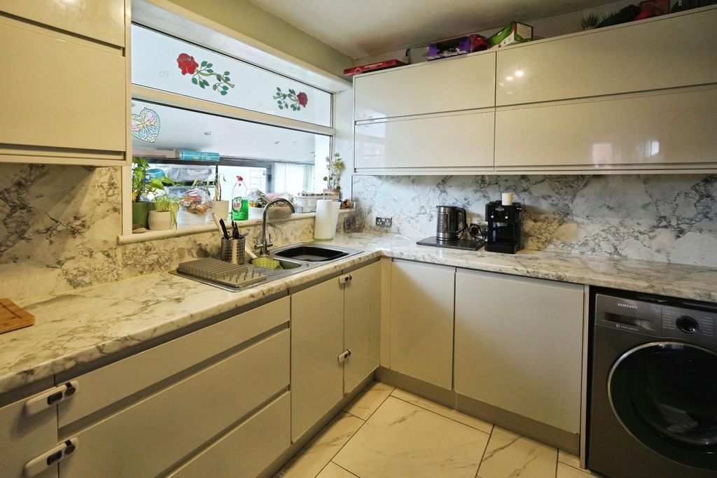 Property photo 3 of 23 d8d91688-Dsc00717.Jpg