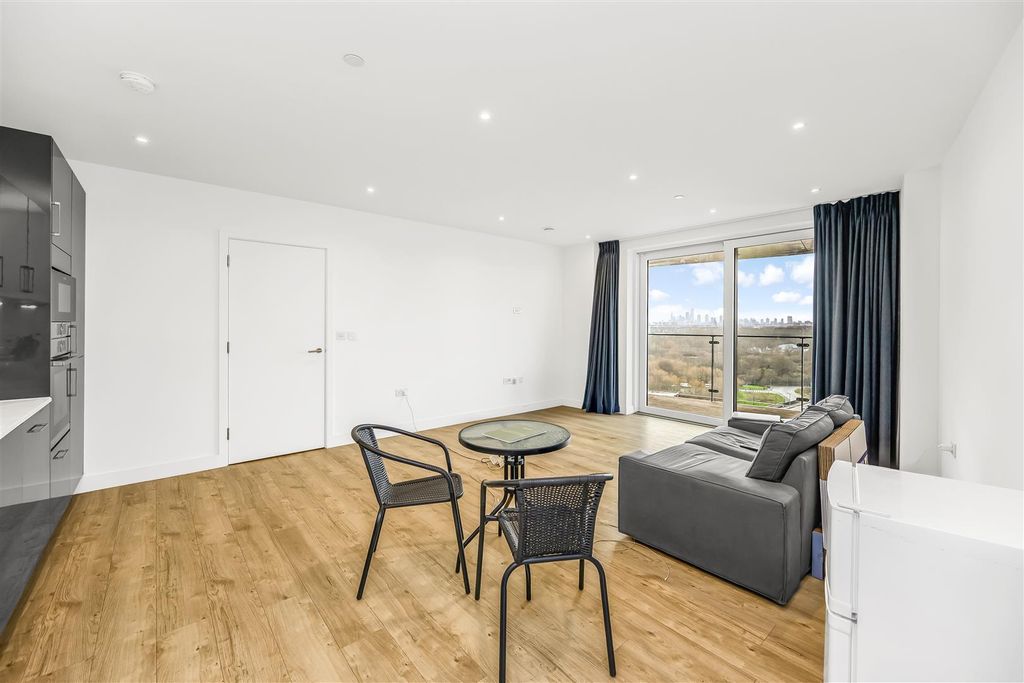 Property photo 1 of 21 1