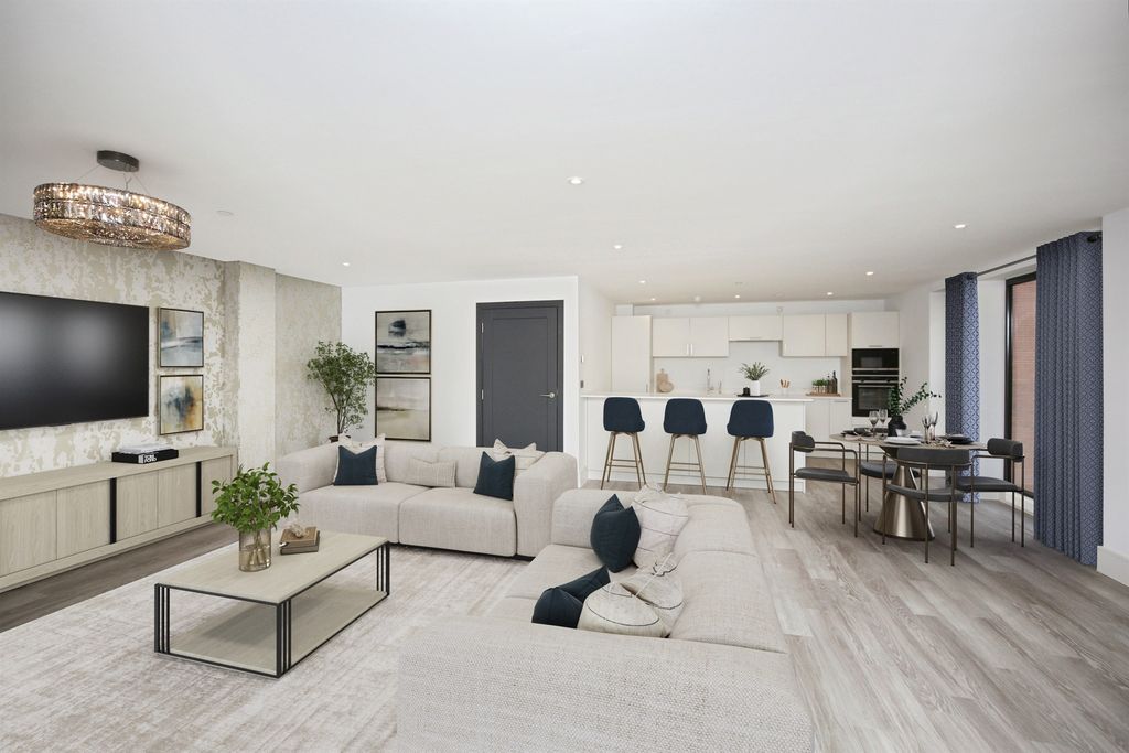 Property photo 2 of 27