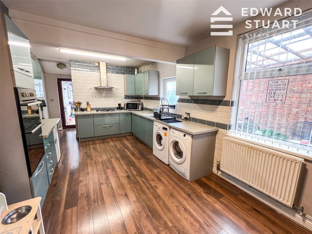 Property photo 3 of 14 Picture No. 08