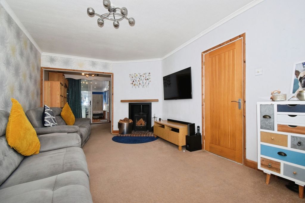 Property photo 3 of 27 Pbox-Img.Jpg