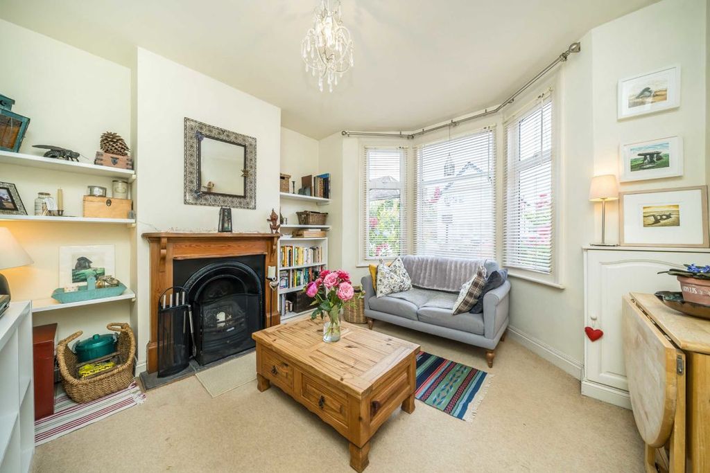 Property photo 2 of 7