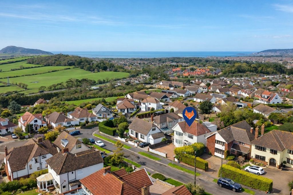 Property photo 3 of 27