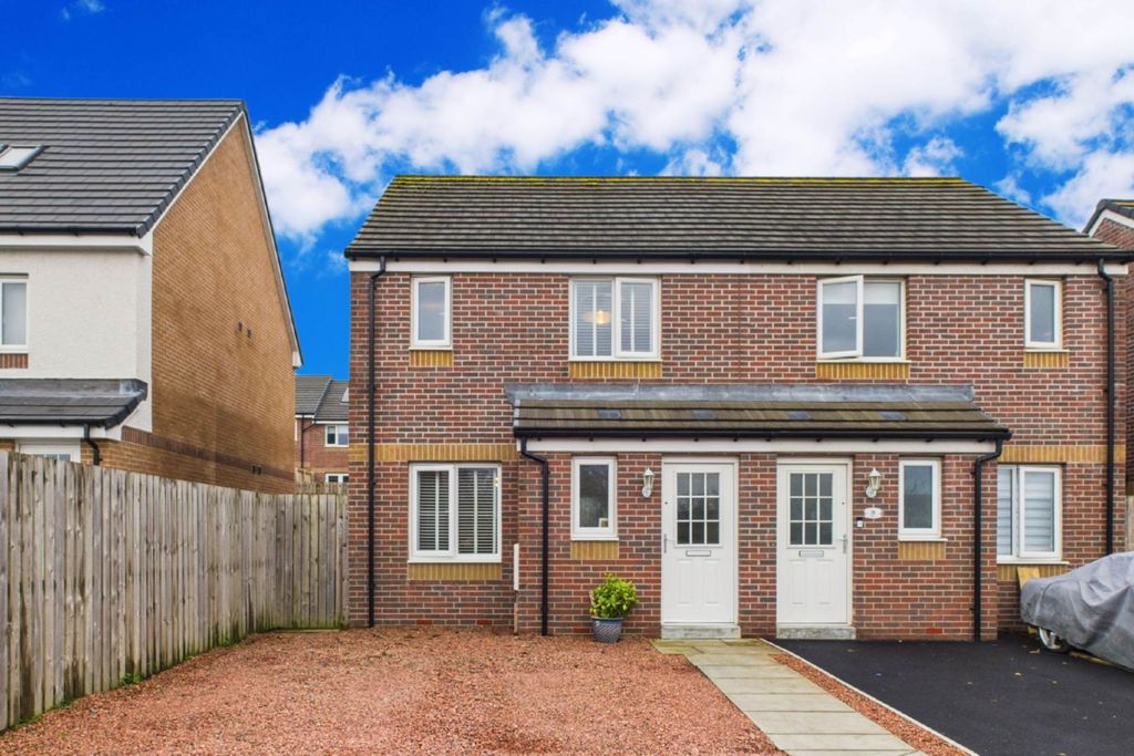 Property photo 1 of 27