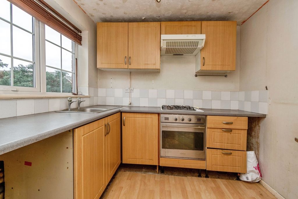 Property photo 3 of 20 Pbox-Img.Jpg