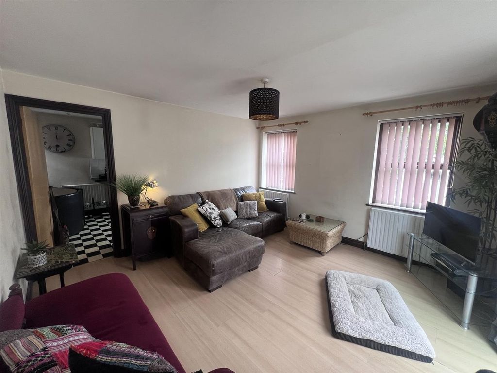 Property photo 3 of 6 Img_6075.Jpeg