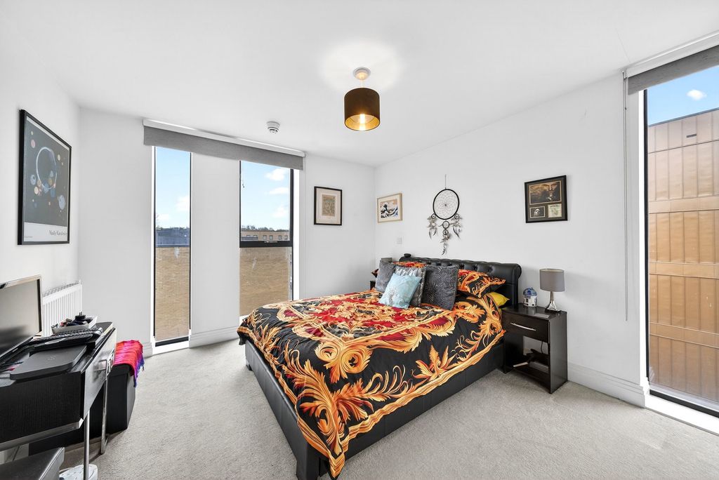 Property photo 2 of 7