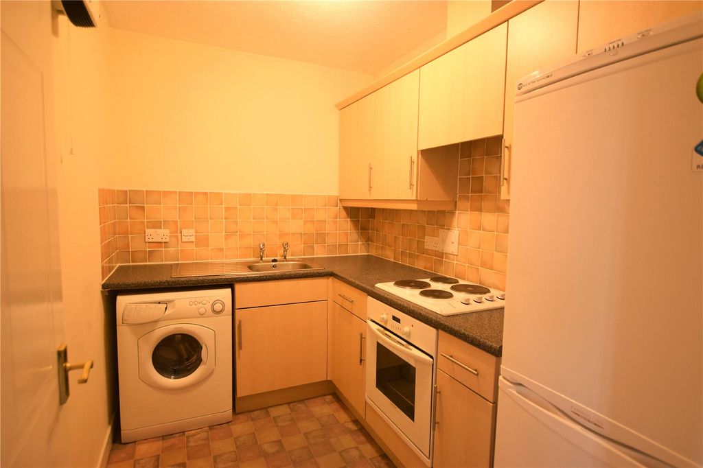 Property photo 3 of 10 Photo 03