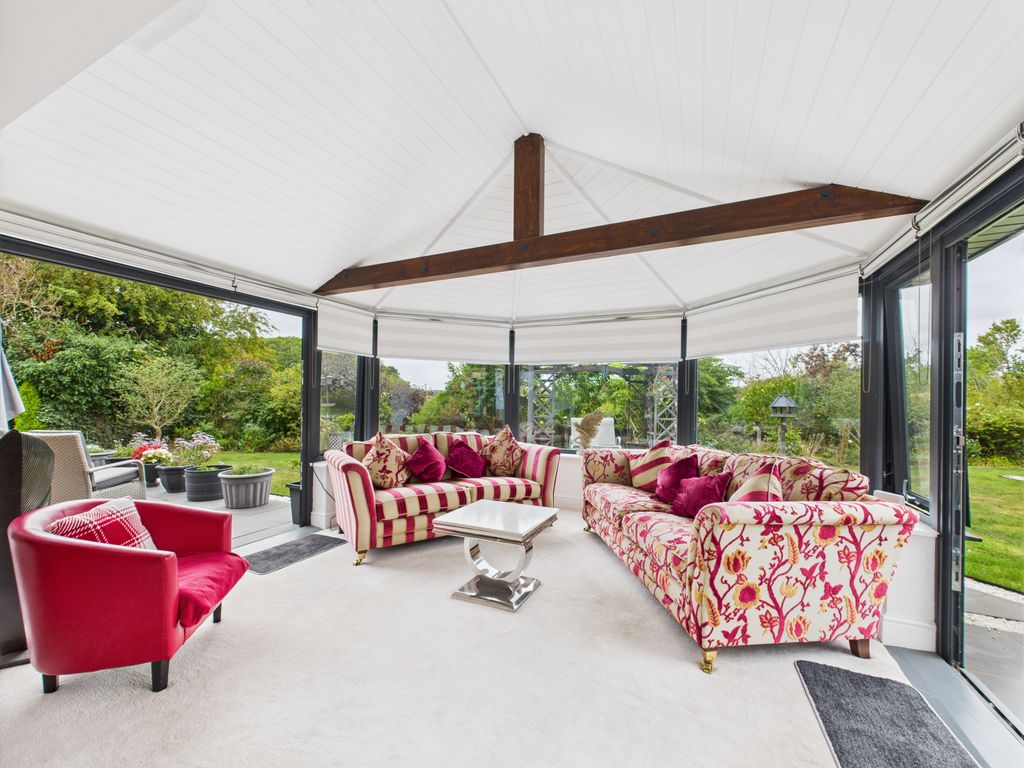 Property photo 3 of 20 Cam04358G0-Pr0013-Still014.Jpg