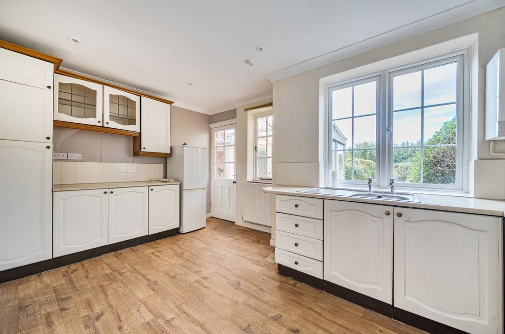 Property photo 2 of 23 1349922-7-68c04Ef...