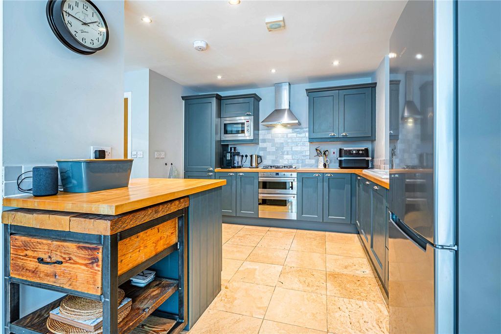Property photo 3 of 24 Picture No. 66