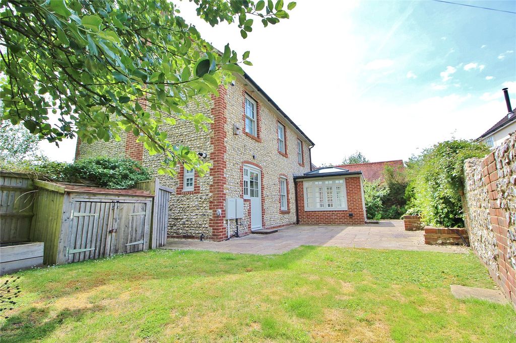 Property photo 3 of 34 Picture No. 98