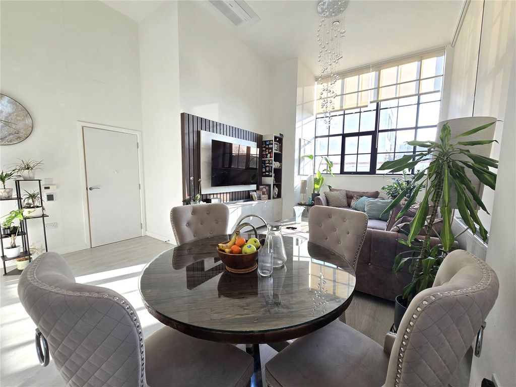 Property photo 1 of 19 Dining Area