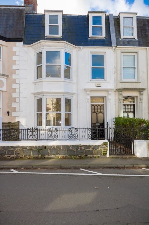 Property photo 2 of 19 Picture No. 34