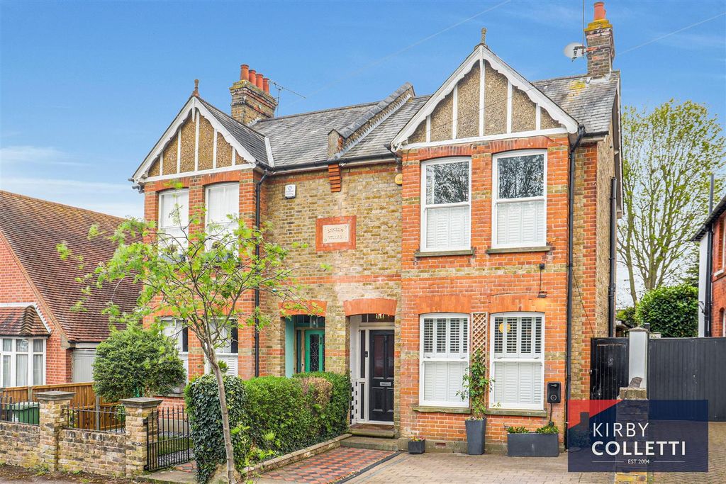 Property photo 1 of 30