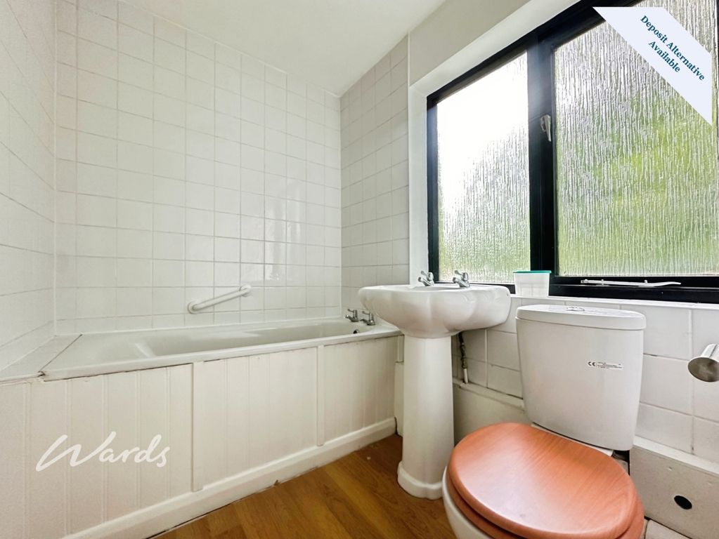 Property photo 3 of 9 Bathroom