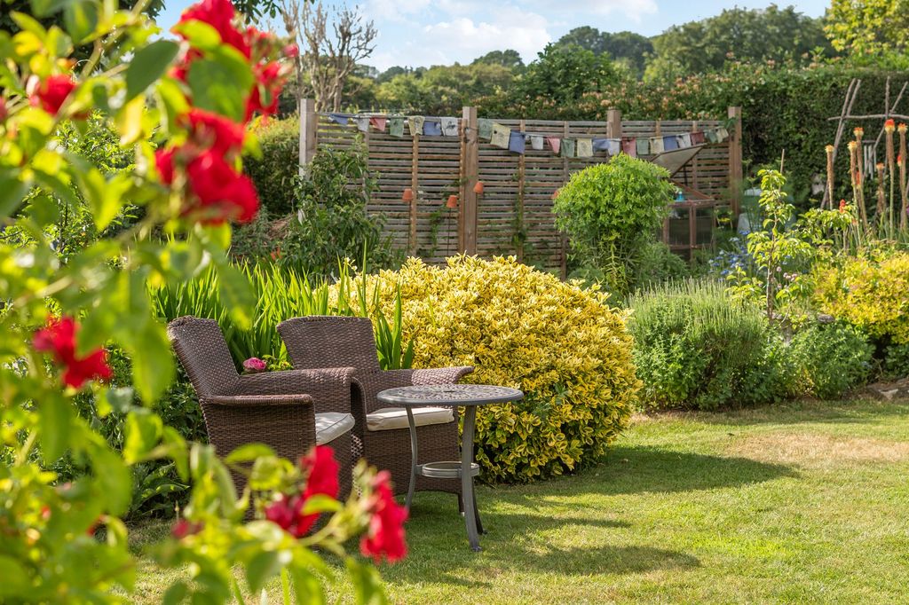 Property photo 3 of 16 Garden