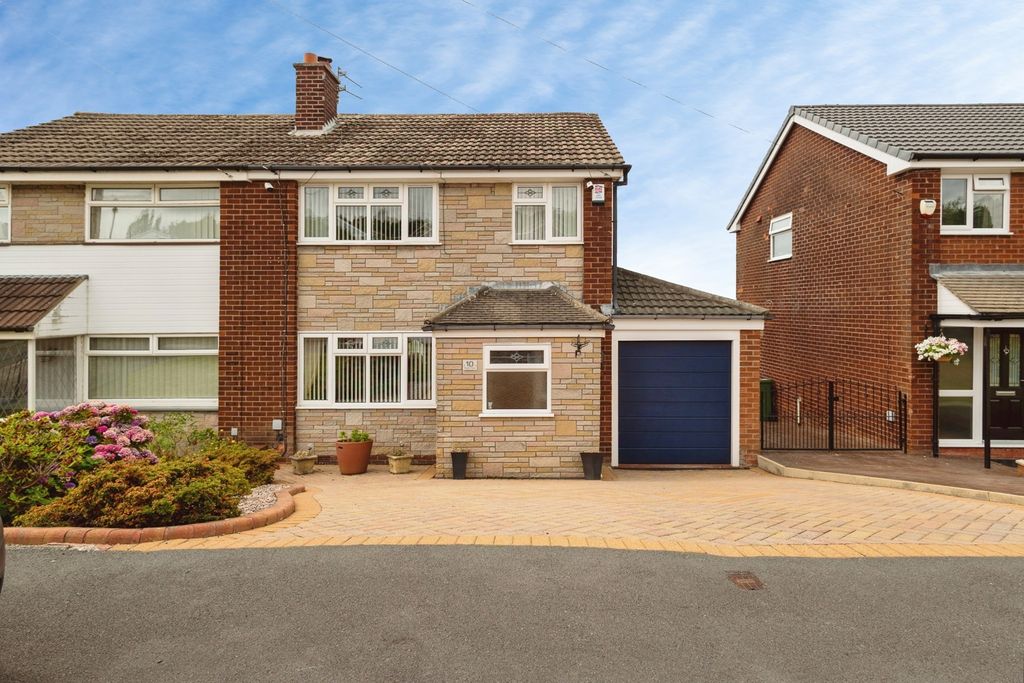 Property photo 1 of 30 Pbox-Img.Jpg