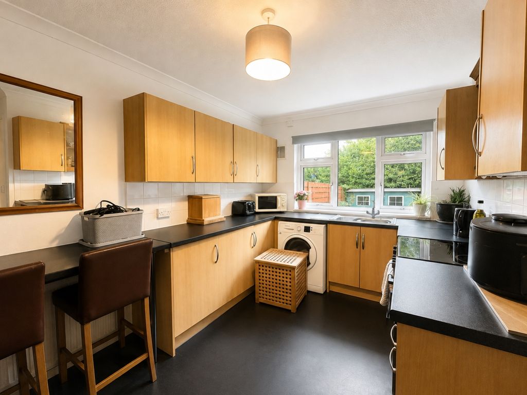 Property photo 3 of 18 145A7147-60E1-423F-875E-B5A8671c78F5