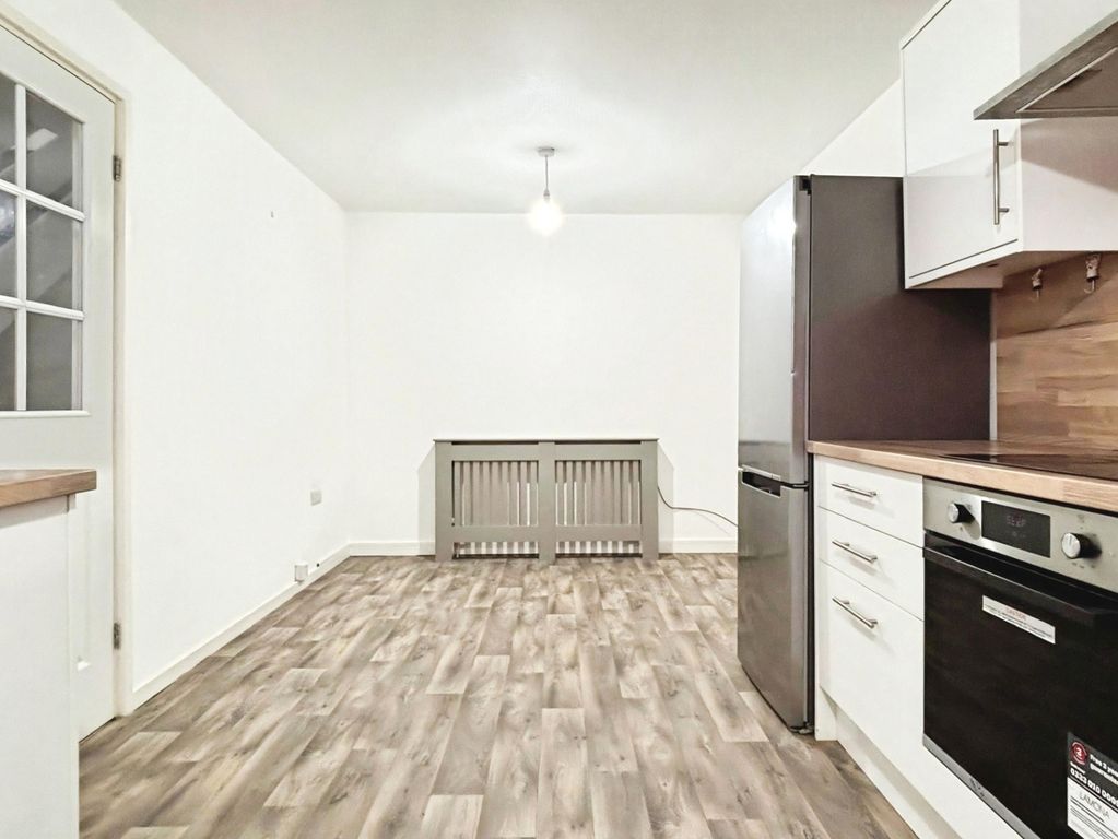 Property photo 3 of 15 Pbox-Img.Jpg