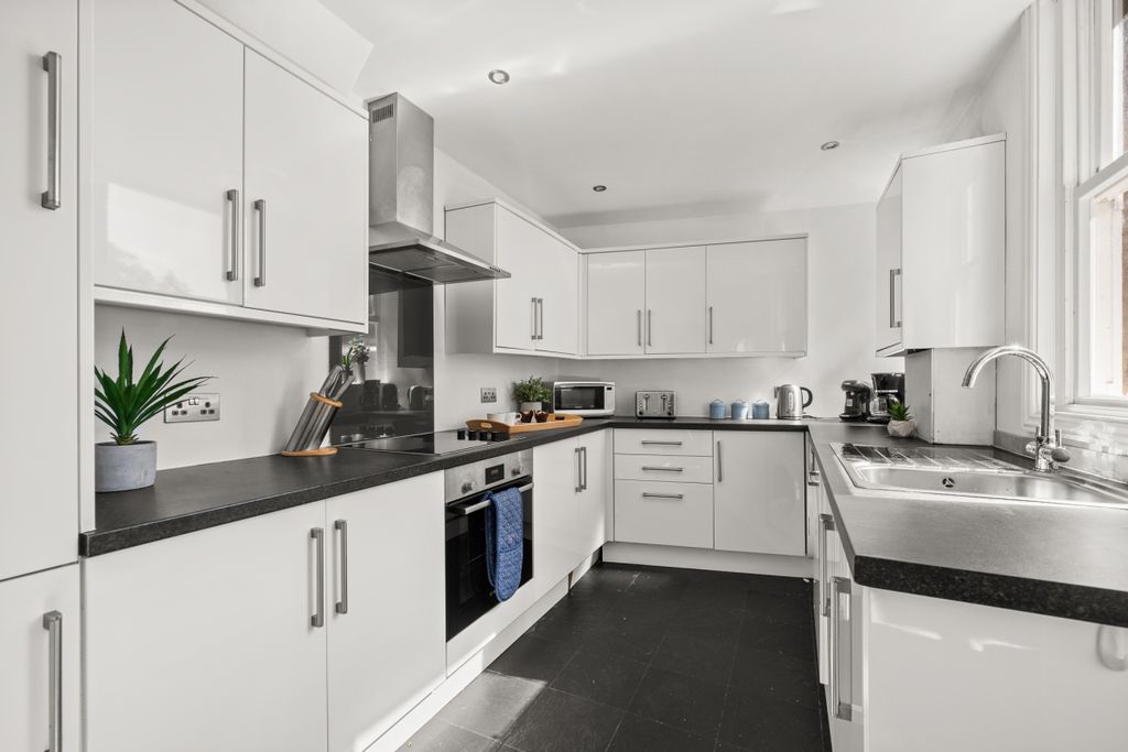 Property photo 2 of 9 Copy Of Gibbon Ro...