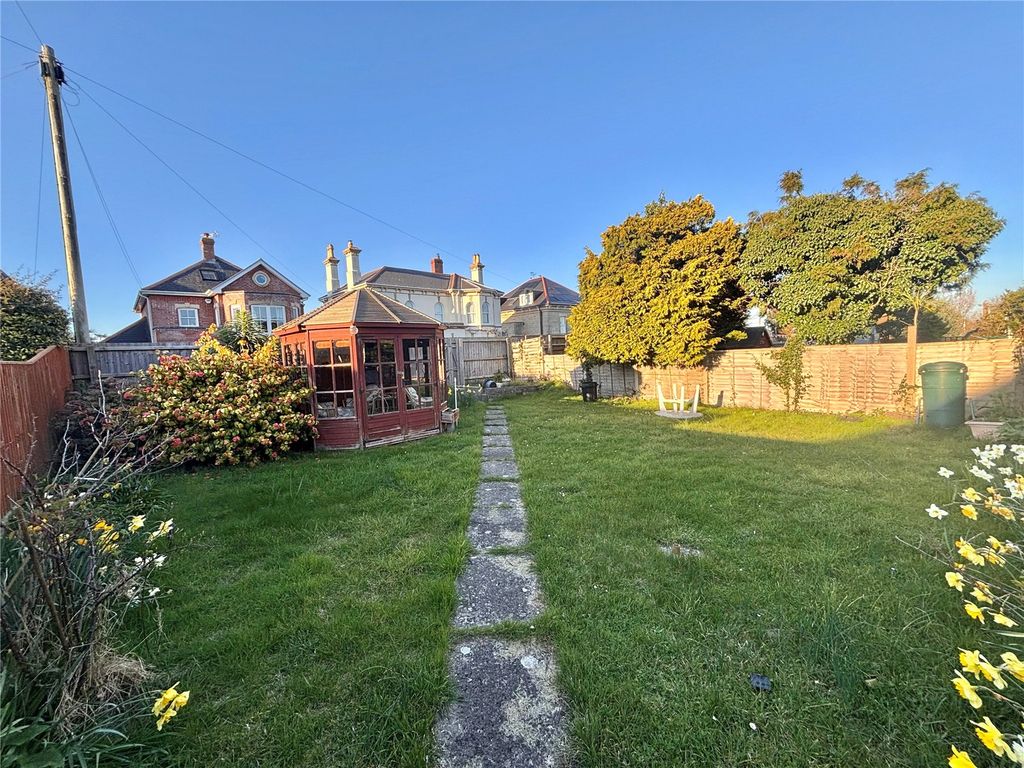 Property photo 2 of 15 Picture No. 19