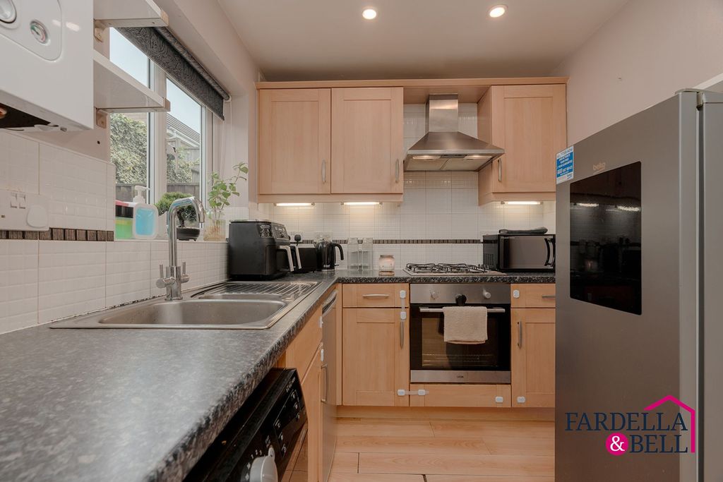 Property photo 2 of 13