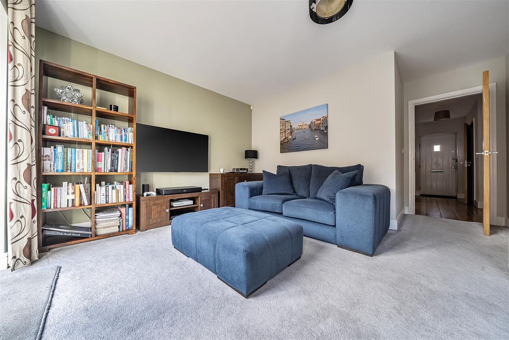 Property photo 3 of 22 Living Room